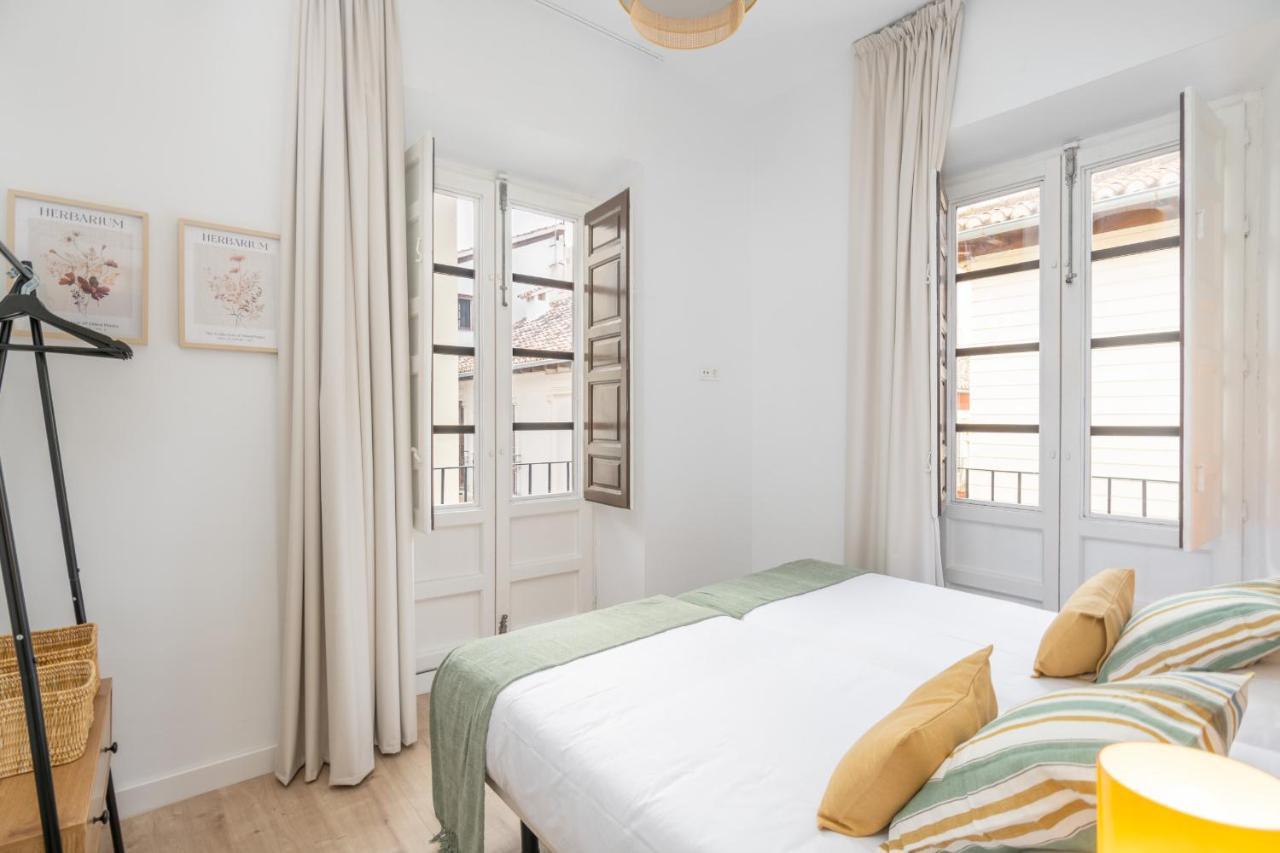 Apartamentos Luna Suites Palacio Dorita Grenada Zewnętrze zdjęcie